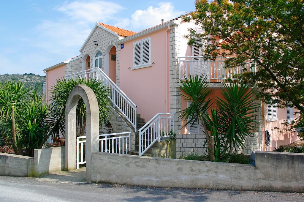 Apartments Julija ヴェラ・ルカ エクステリア 写真